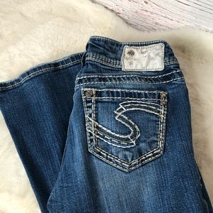 Silver Jeans Jeans - Silver Jeans Regular Fit Size 24 Silver Jeans Jeans - Silver Jeans Regular Fit Size 24